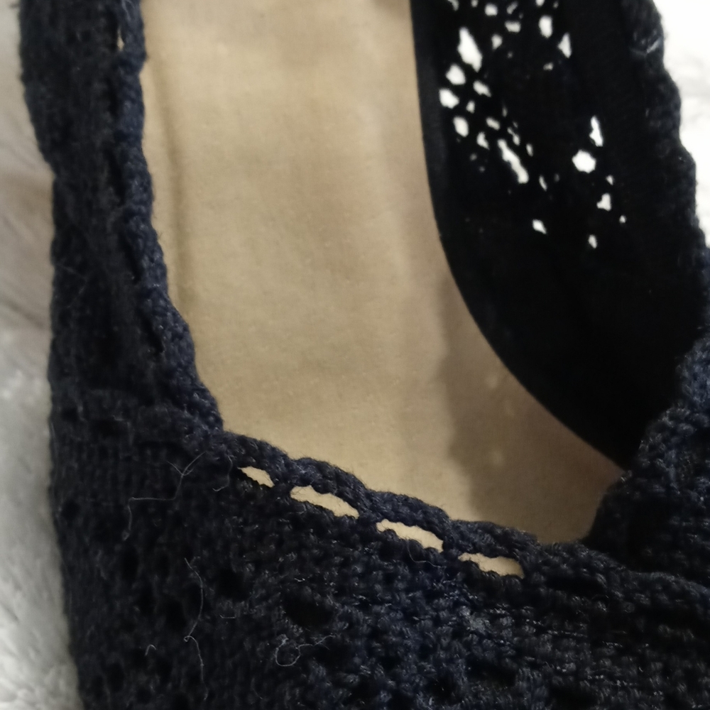 ✳️3/$20✳️ NWOT Jaclyn Smith Black Wedges - Picture 2 of 8